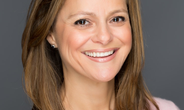 Annarnoldheadshot